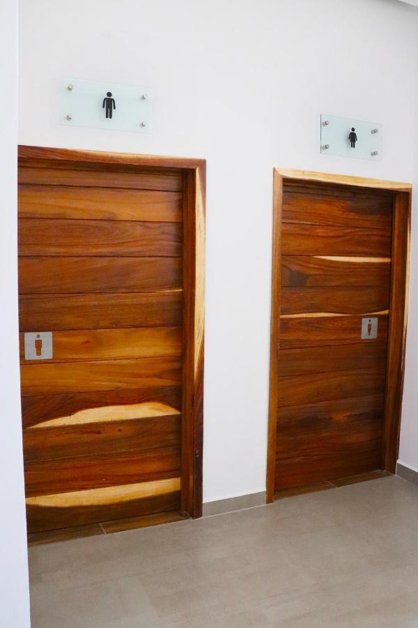 Hotel Bugari Aeropuerto Guadalajara Las Pintas Bagian luar foto