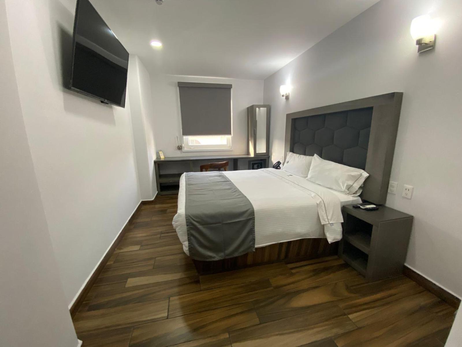 Hotel Bugari Aeropuerto Guadalajara Las Pintas Bagian luar foto